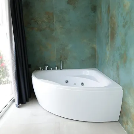 Comfort Hotel Golem (Tirana)