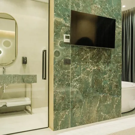 Ξενοδοχείο Comfort 4*