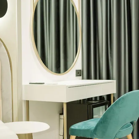 Comfort Ξενοδοχείο 4*