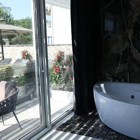Comfort Hotel Golem (Tirana)